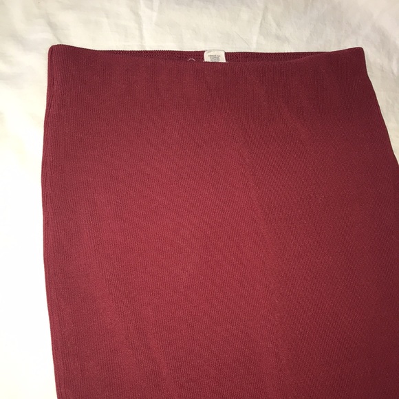 Forever 21 Maroon Midi Pencil Skirt with Slit - Picture 2 of 5